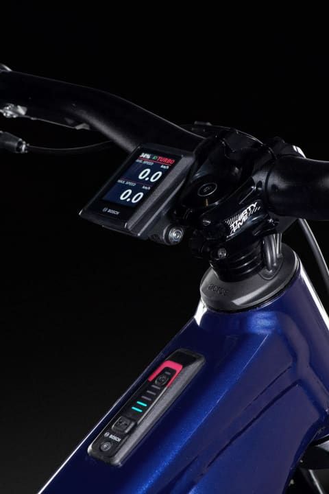Mit an Bord: Der neue Bosch Performance Line CX Motor, dessen Daten am Display auf dem Lenker angezeigt werden.
