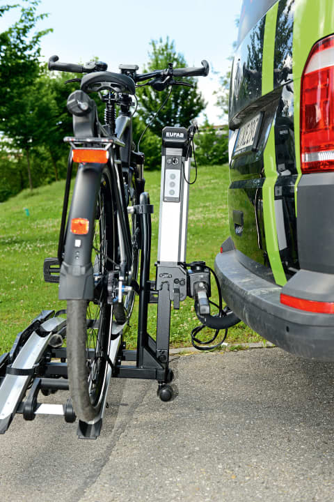 Eufab Bike Lift Test - Elektrischer Antrieb beim Fahrradträger