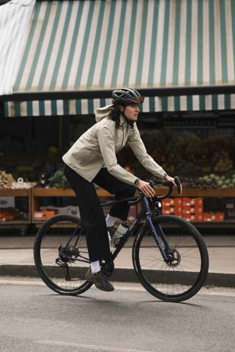 Schlammige Trails oder staubige Straßen - die Gorewear Lupra 2.0 Kollektion soll beides können