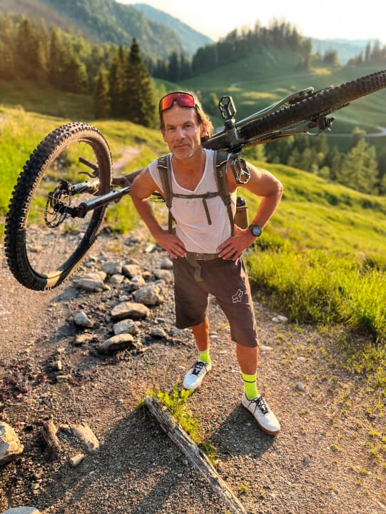 Für Bike-Bergsteiger: Hookabike