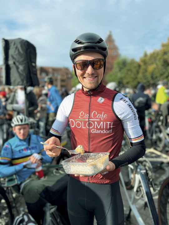 “Ich war heute früh der Erste am Start, da will ich vorne sein. Ich bin mit Ambitionen hier." - Justus Ossege