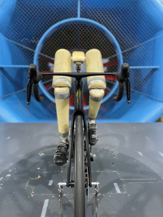 Like all competition bikes in the TOUR test, the new Tarmac had to prove its aerodynamic performance in the GST-Wind Tunnel in Immenstaad.