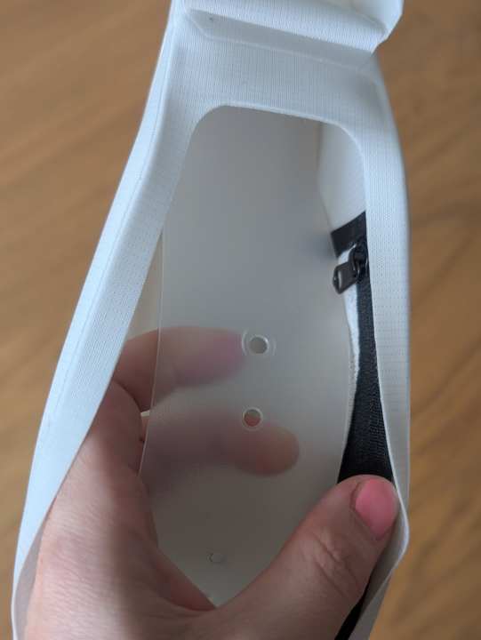 Hvis du vil nå minimum i vægt, skal du tage plastindsatsen ud.