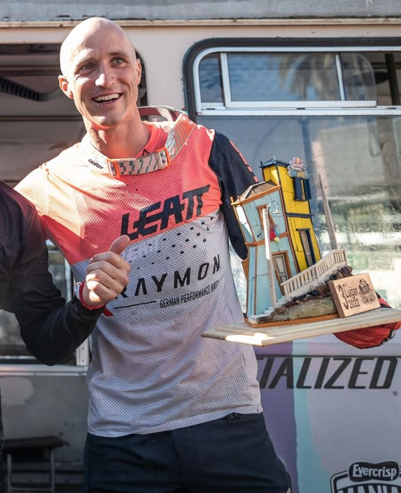 Siegesfeier beim Red Bull Valparaiso Cerro Abajo in Chile (Feb. 2022).