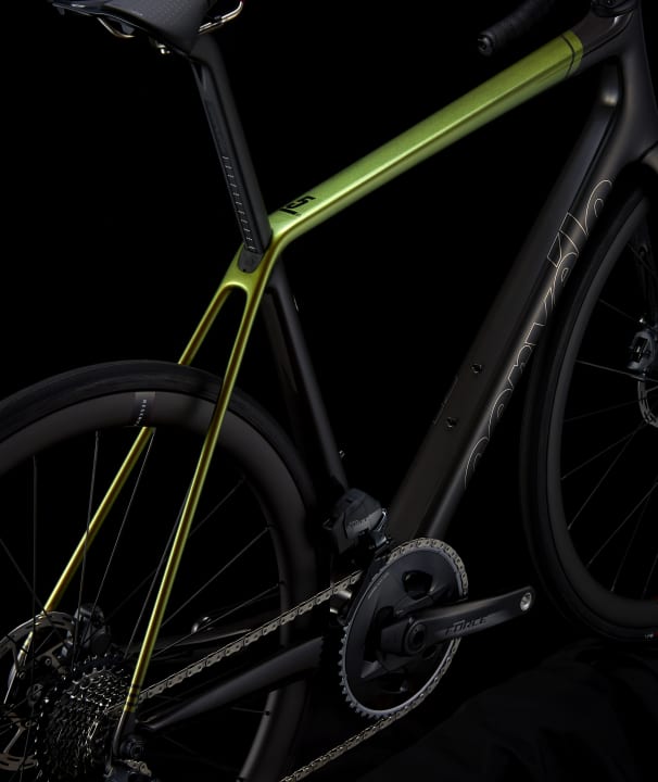   Bietet Platz für 34mm breite Reifen: der neue Rahmen, abgebildet in Lime/Black Lackierung.