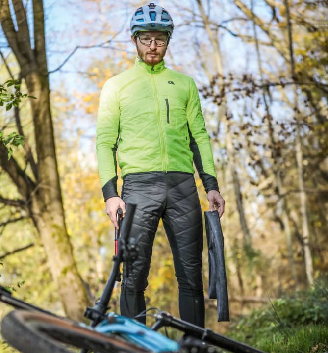 BIKE im Biken Winterbekleidung zum – | Kalten Warme Kombis