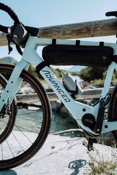 Der Bosch SX Motor ist das starke Herzstück des E-Gravelbikes mit seinem festverbauten 400-Wh-Akku.